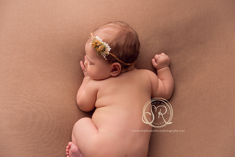 baby photos, natural baby pictures, newborn professional pictures, newborn photographers near me, top maternity photographers, pregnancy pictures, best maternity photos